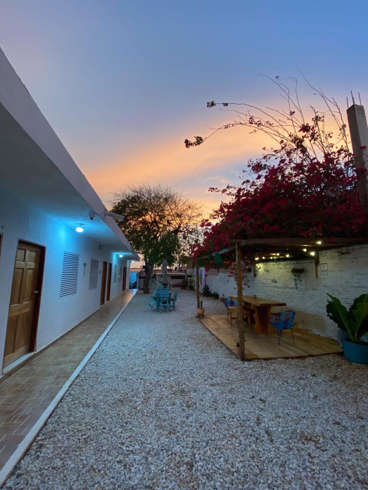 Hotel White Taganga Extérieur photo